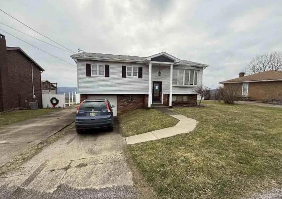 109 Mary St Mingo Junction, OH 43938, Jefferson County