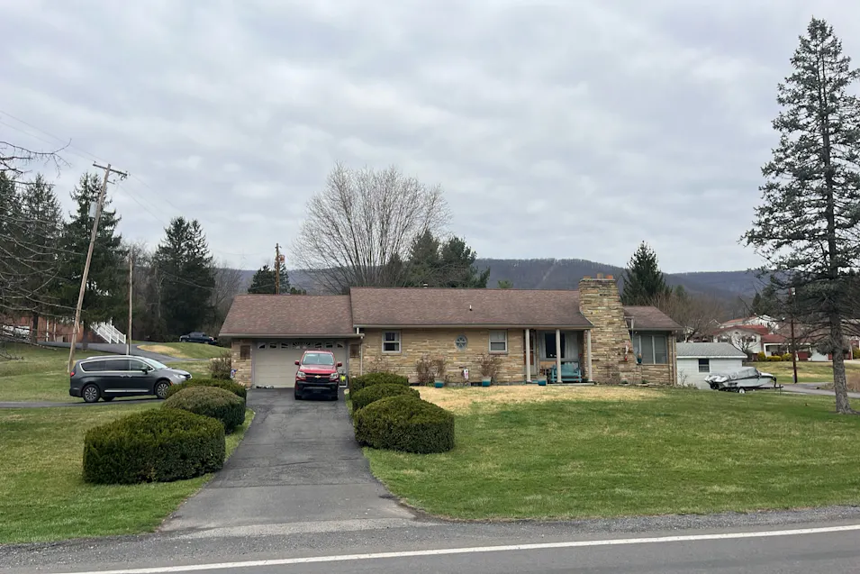 432 New Creek Hwy Keyser, WV 26726, Mineral County