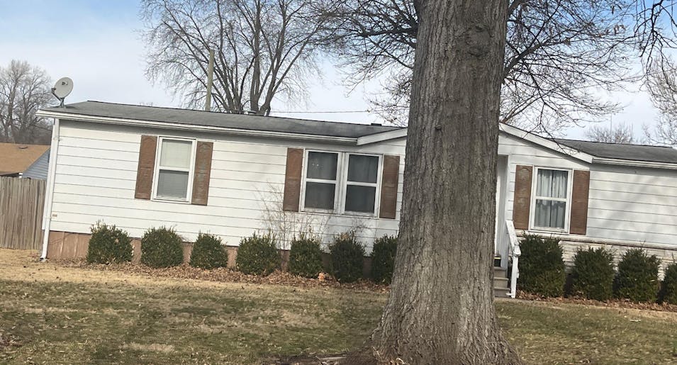 4911 Hills St Granite City, IL 62040, Madison County