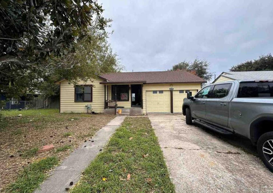 4405s Cornelia Circle Corpus Christi, TX 78408, Nueces County