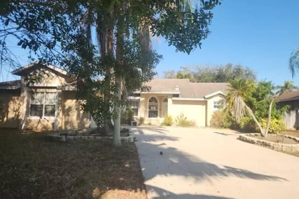 103 Oxford Court Royal Palm Beach, FL 33411, Palm Beach County