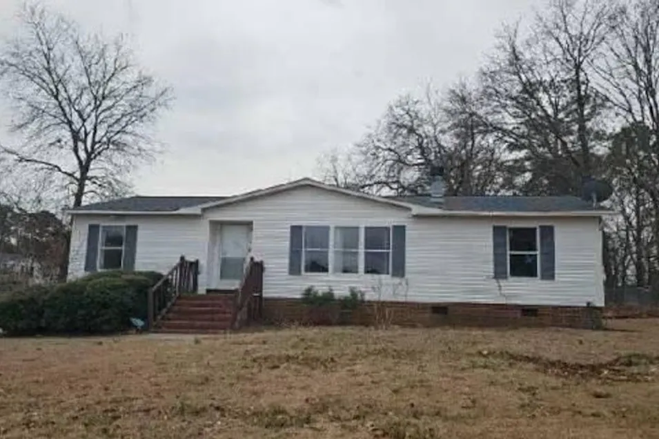 15 Tryon Ct W Spring Lake, NC 28390, Cumberland County