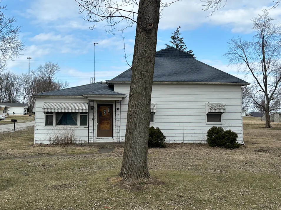 402 Freemont Tower Hill, IL 62571, Shelby County