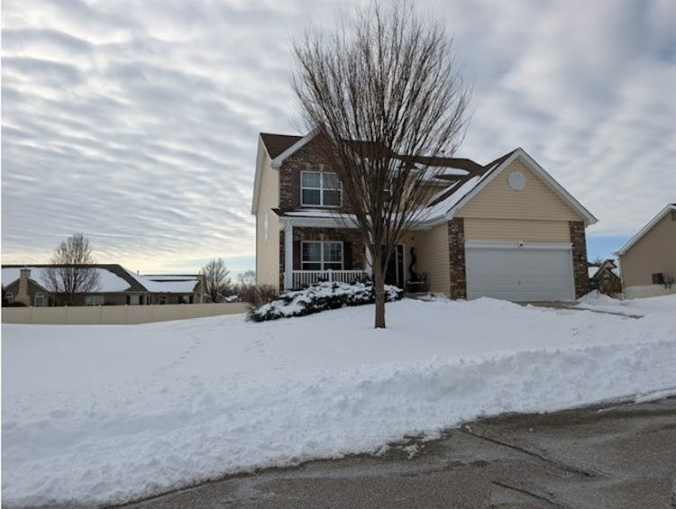 1301 Stone Hill Dr O Fallon, IL 62269, Madison County