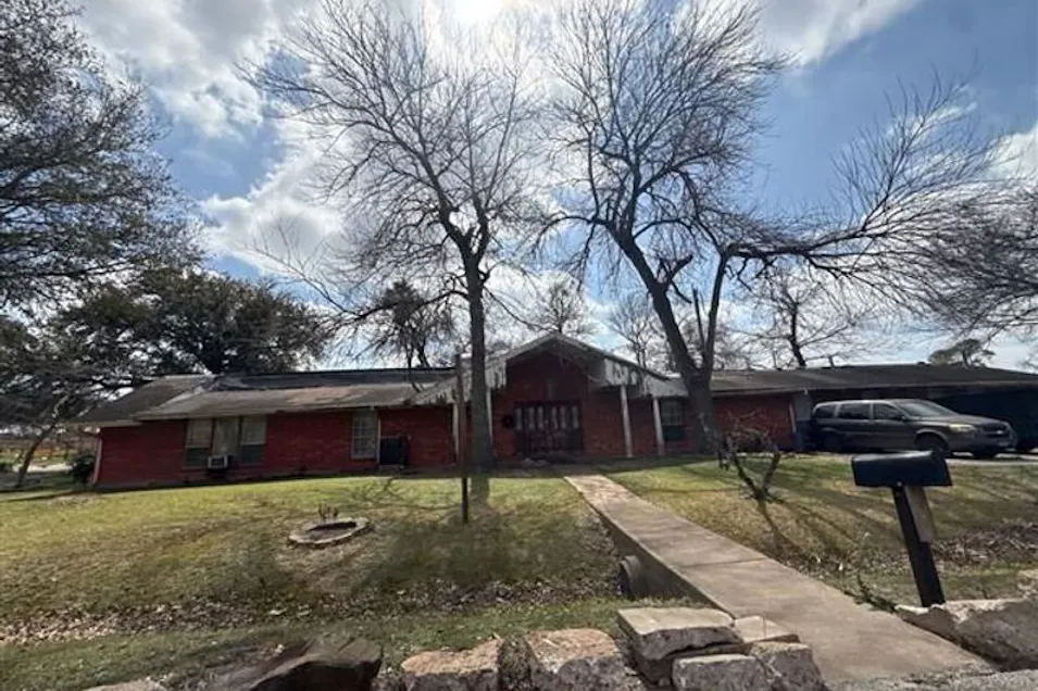 11911 6th St Houston, TX 77072, Harris County