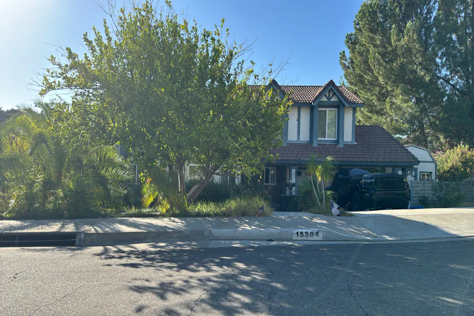 15204 Oleander Ct Santa Clarita, CA 91387, Los Angeles County