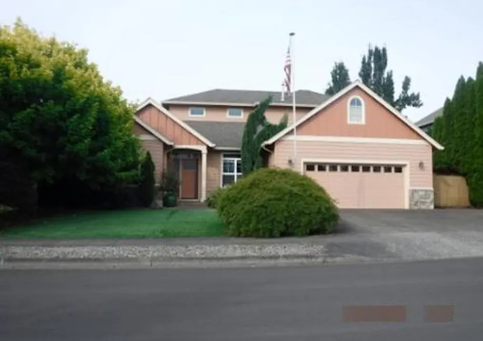 12121 Hazeldell Avenue Oregon City, OR 97045, Clackamas County