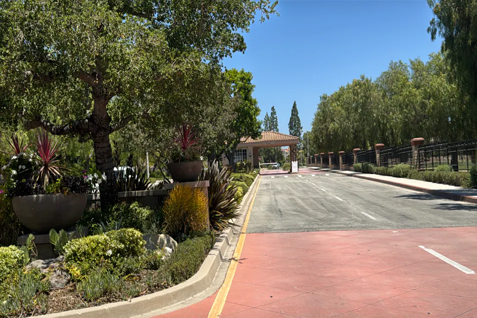 1035 Cactus Ct Thousand Oaks, CA 91320-5907, Ventura County