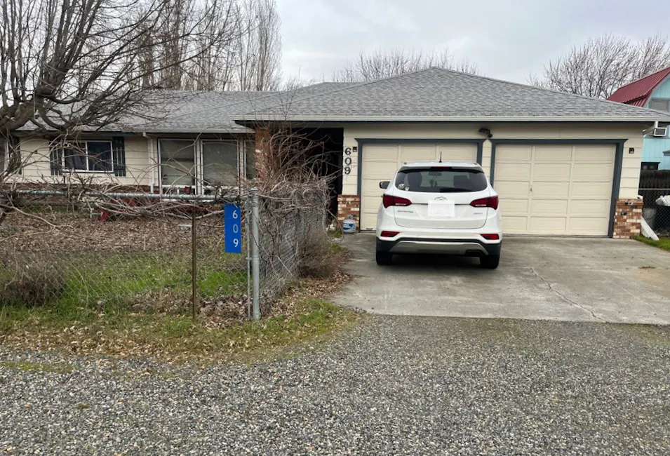 609 5th Ave Dallesport, WA 98617, Klickitat County