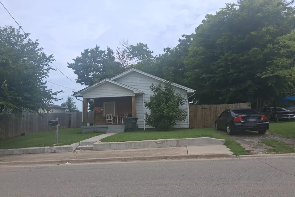 514 8th Ave E Springfield, TN 37172, Robertson County