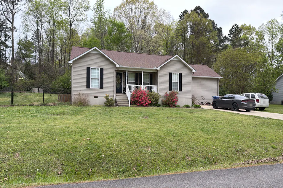 2924 Langdale St Hokes Bluff, AL 35903, Etowah County