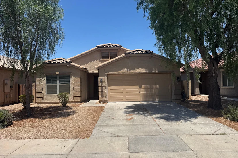 3472 E Cowboy Cove Trl