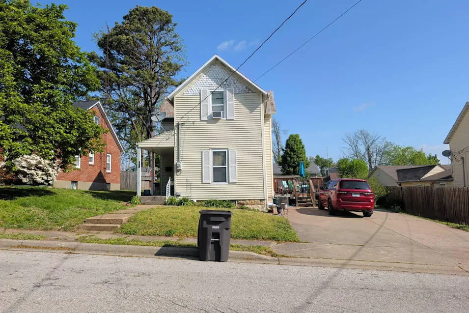 330 E South St Perryville, MO 63775, Perry County