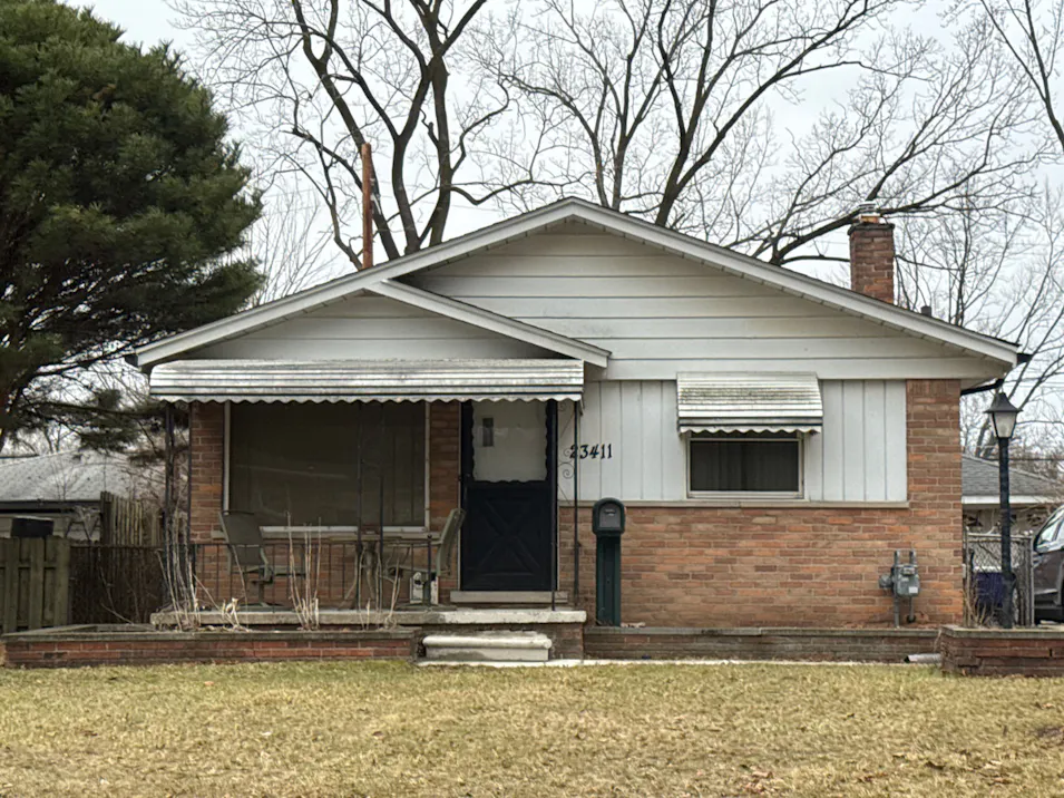23411 Powers Ave Dearborn Heights, MI 48125, Wayne County