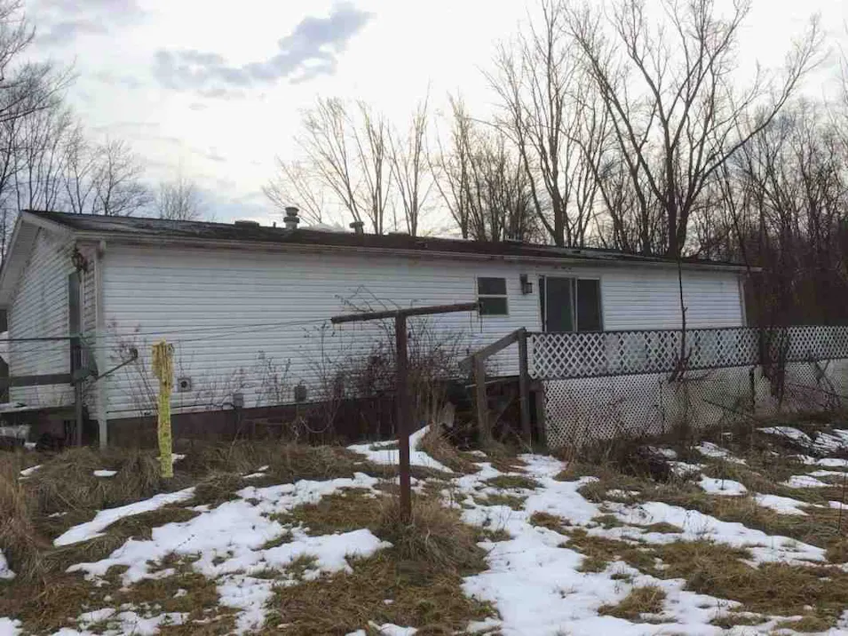 8901 Zion Rd Rives Junction, MI 49277, Jackson County