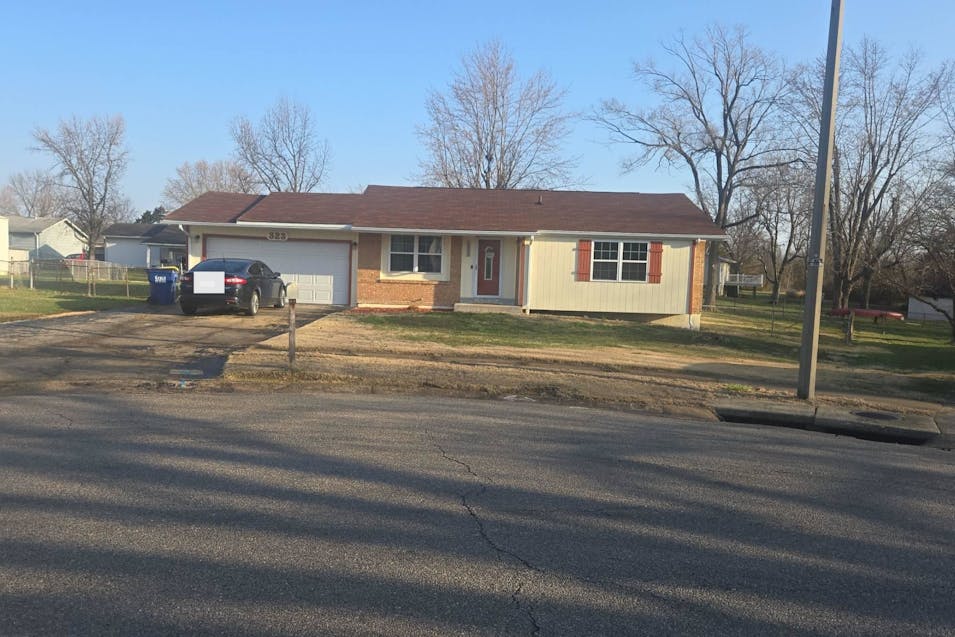 323 Richmond Dr Warrenton, MO 63383, Warren County