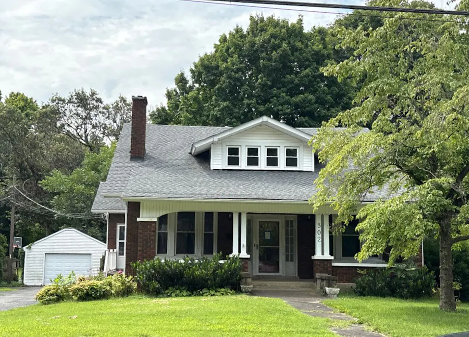 302 W Brown St Glasgow, KY 42141, Barren County