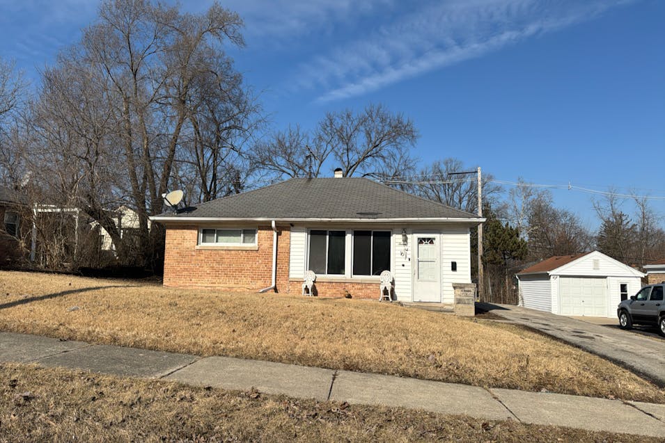 16 Sauk Trail Park Forest, IL 60466, Cook County