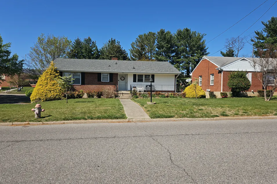 929 Logan Street Salem, VA 24153, Salem County