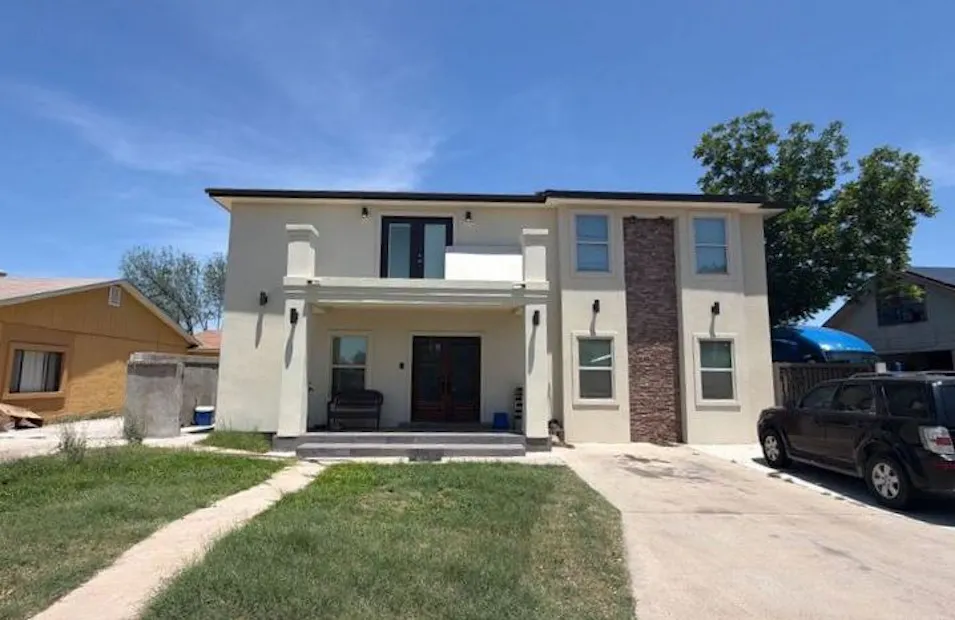 150 Abbeville Drive Laredo, TX 78045, Webb County