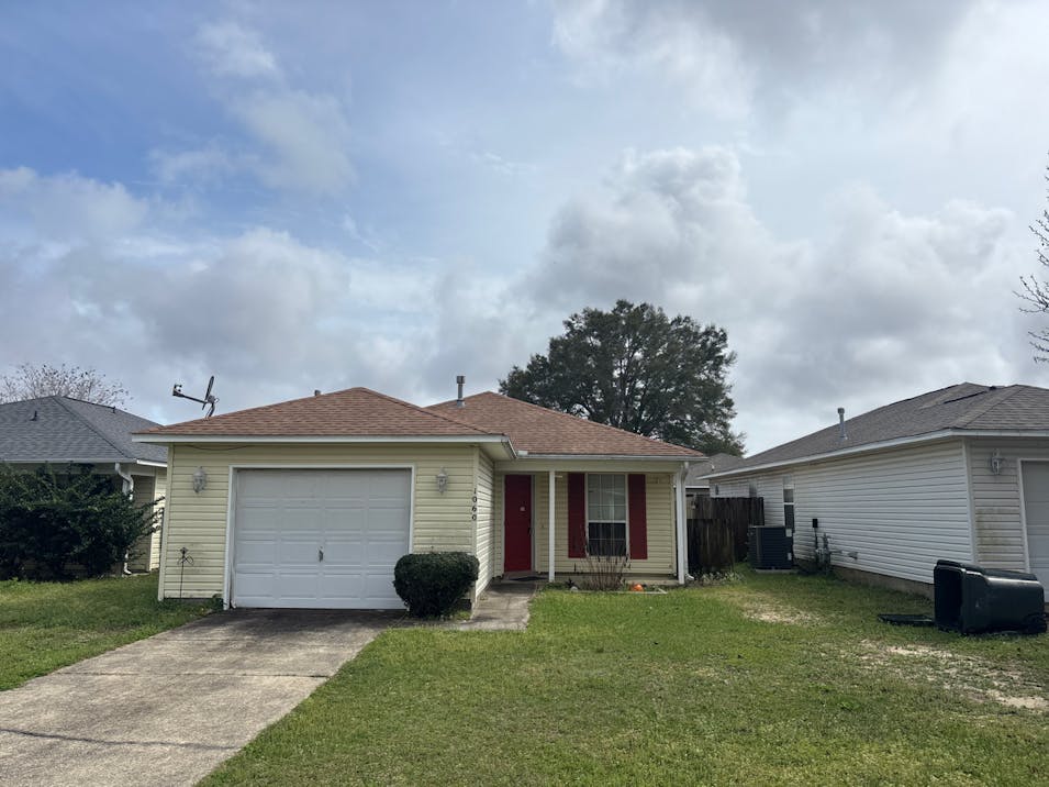 1060 Antigua Cir Pensacola, FL 32506, Escambia County