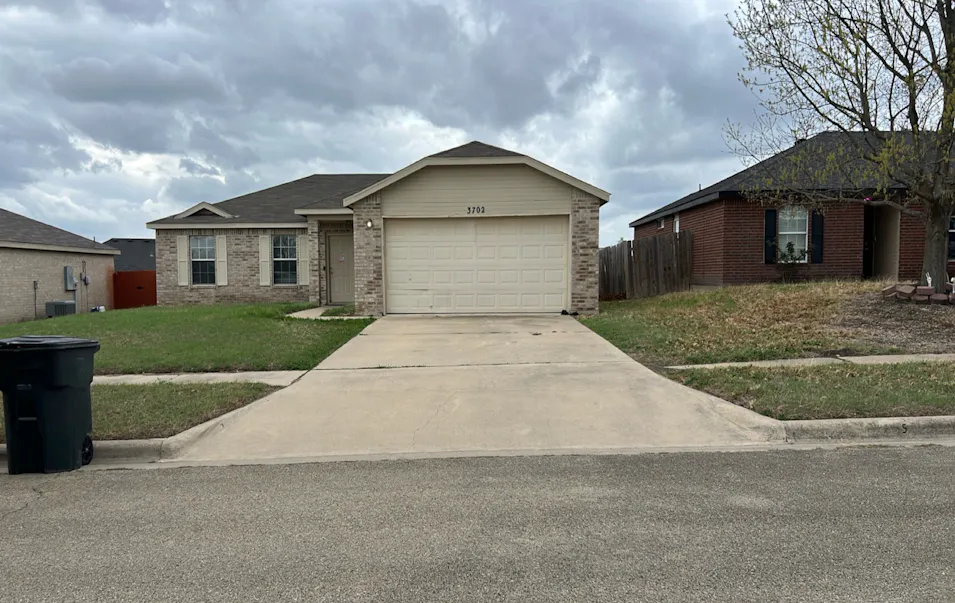 3702 Fieldcrest Dr Killeen, TX 76549, Bell County