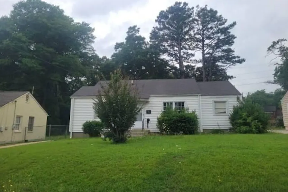 3035 Washington Rd East Point, GA 30344, Fulton County