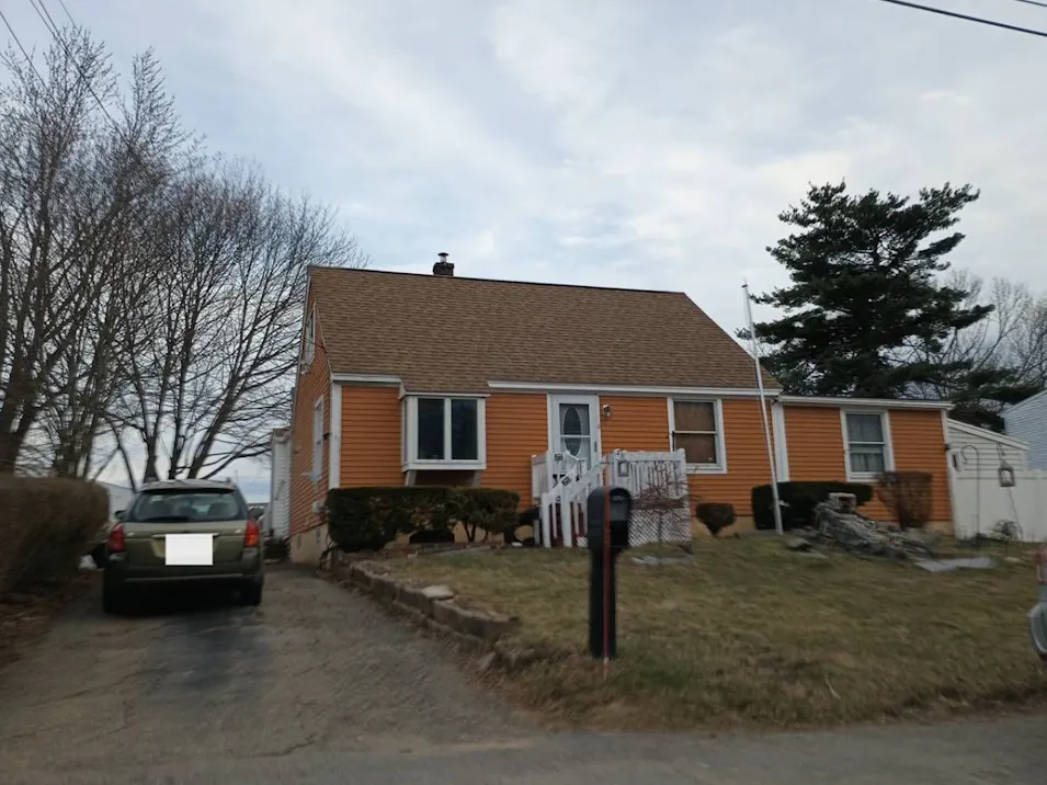 6 Elliot Park Dover, NH 03820, Strafford County