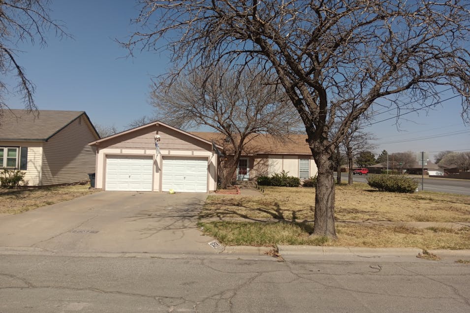 2502 94th St Lubbock, TX 79423, Lubbock County