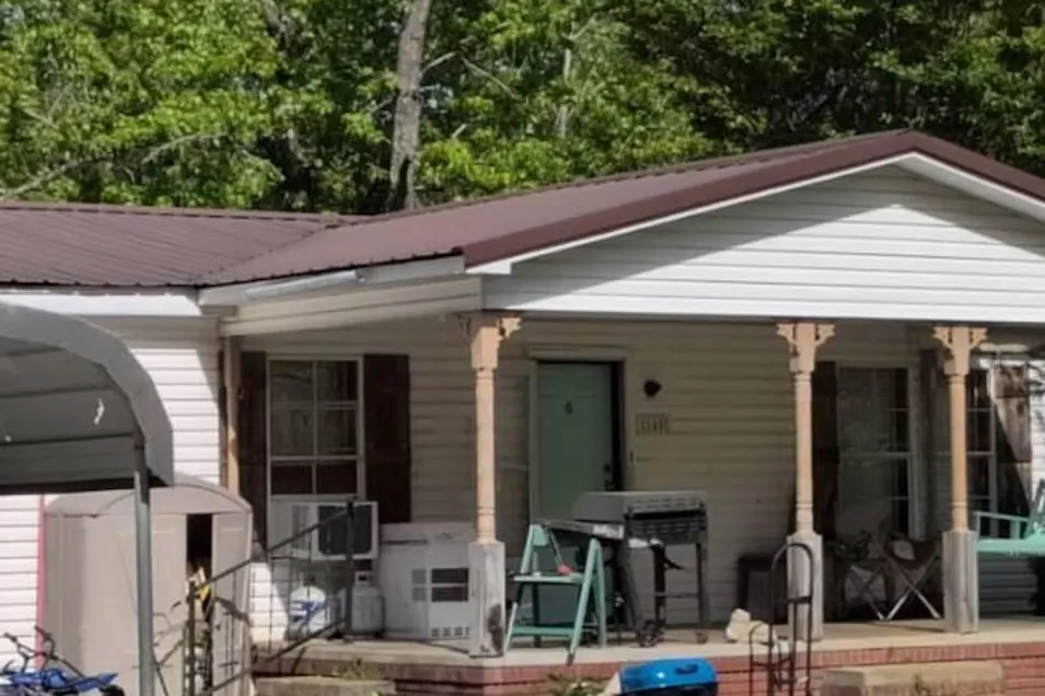 140 Humphrey Rd Huntingdon, TN 38344, Carroll County
