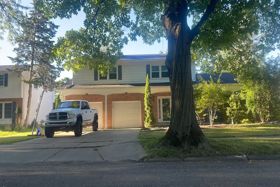 3425 Cambrey Dr Lansing, MI 48906, Ingham County