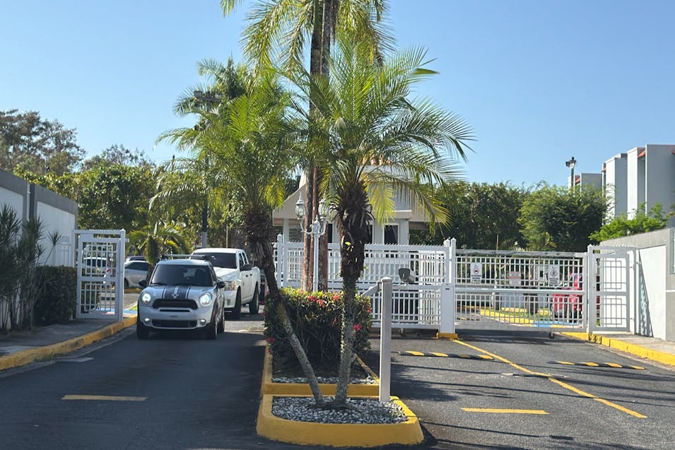 Apt.B-201 Cond.Patios Sevillanos Trujillo Alto, PR 00976, Trujillo Alto County