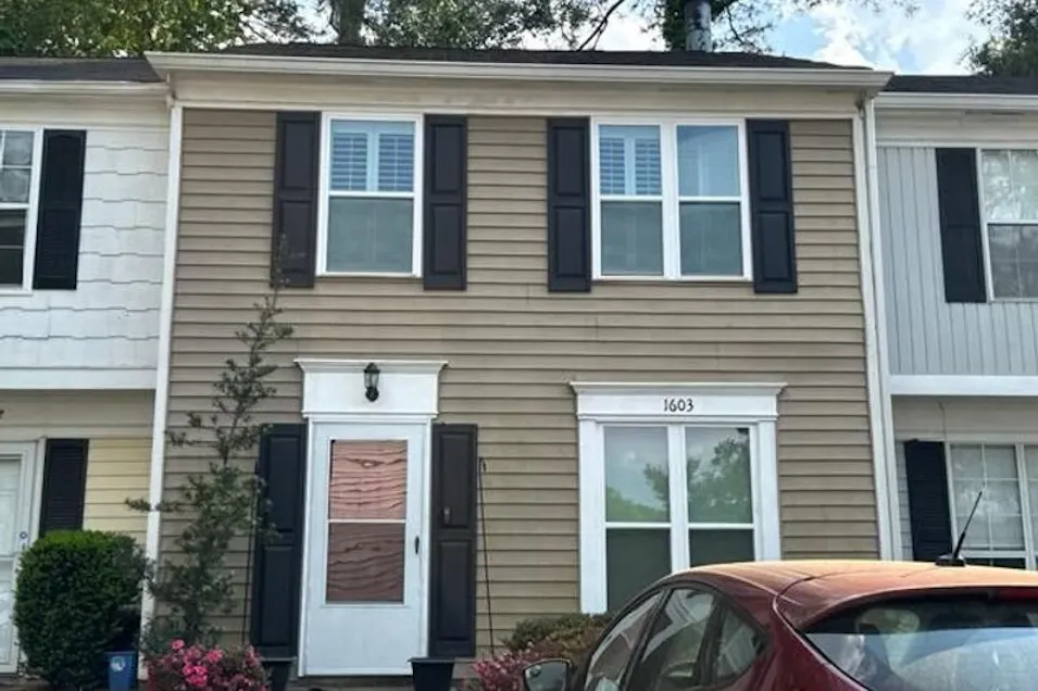 1603 Queen Anne Ct Atlanta, GA 30350-2089, Fulton County
