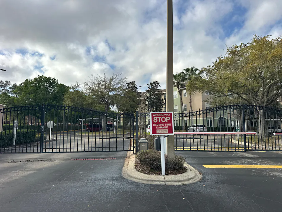 4897 Cypress Woods Dr Uni Orlando, FL 32811, Orange County