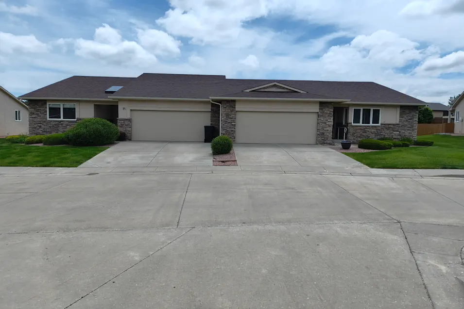1925 Kingsroyal Blvd P Pueblo, CO 81005, Pueblo County