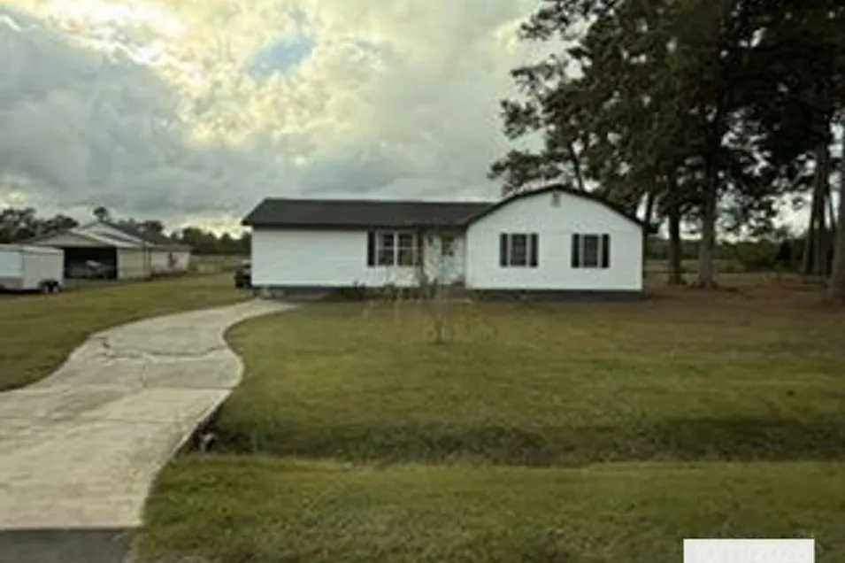 419 Central Dr Snow Hill, NC 28580, Greene County