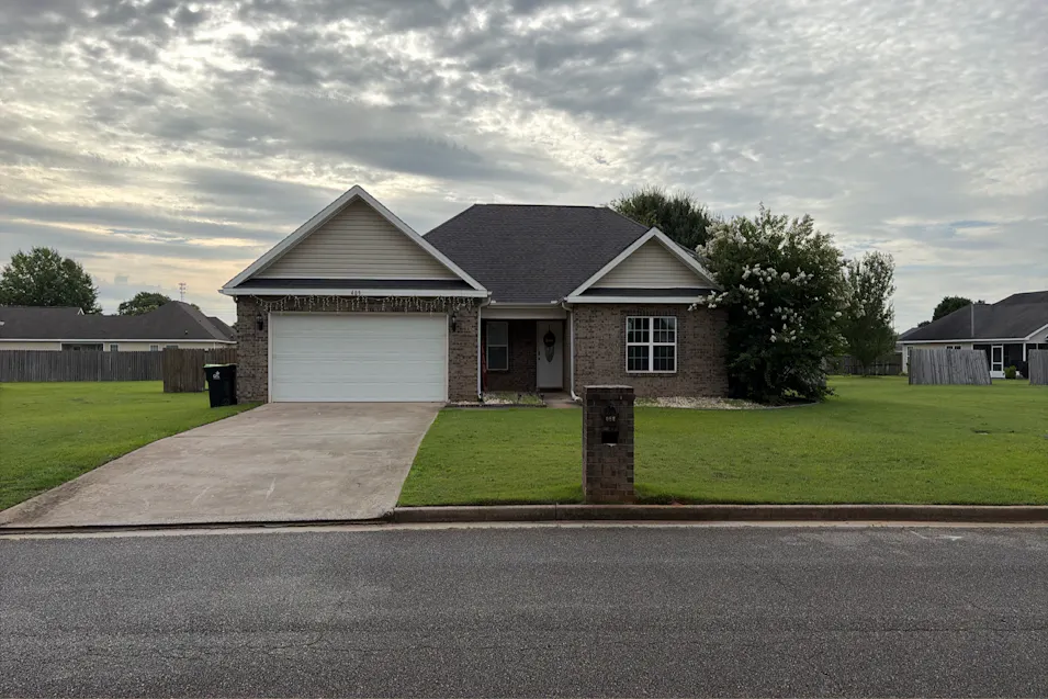 409 Brandon Way Byron, GA 31008, Peach County
