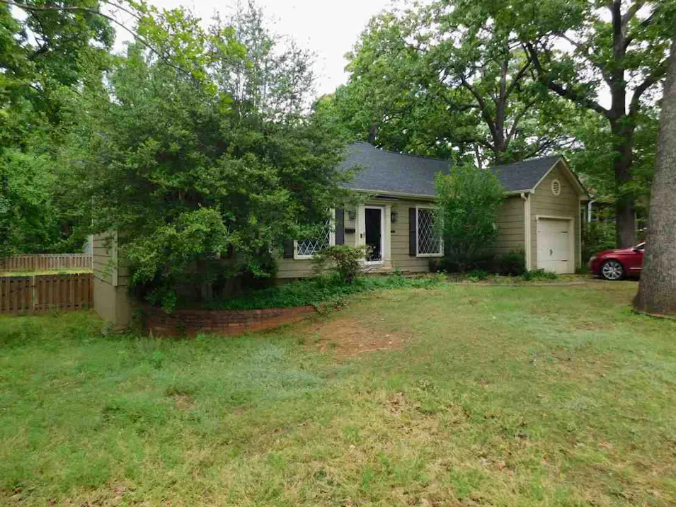 2221 S U St Fort Smith, AR 72901, Sebastian County