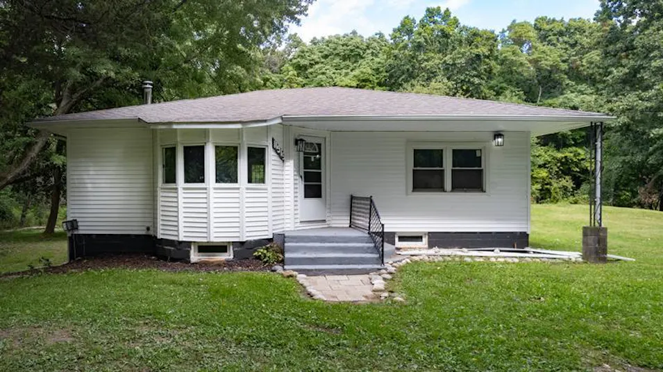 11915 E L Ave Galesburg, MI 49053, Kalamazoo County