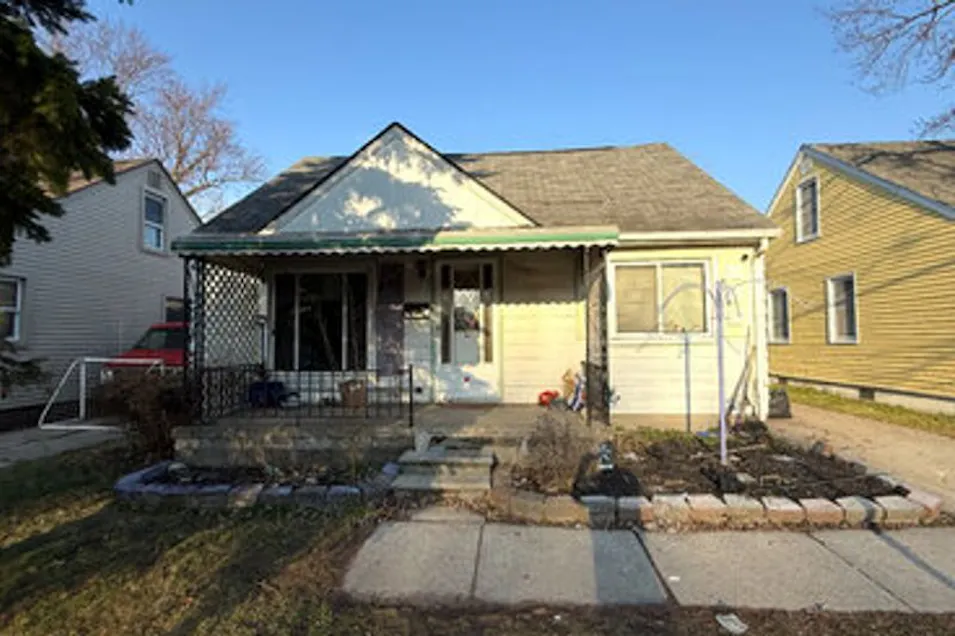 24883 Dale Ave Eastpointe, MI 48021, Macomb County