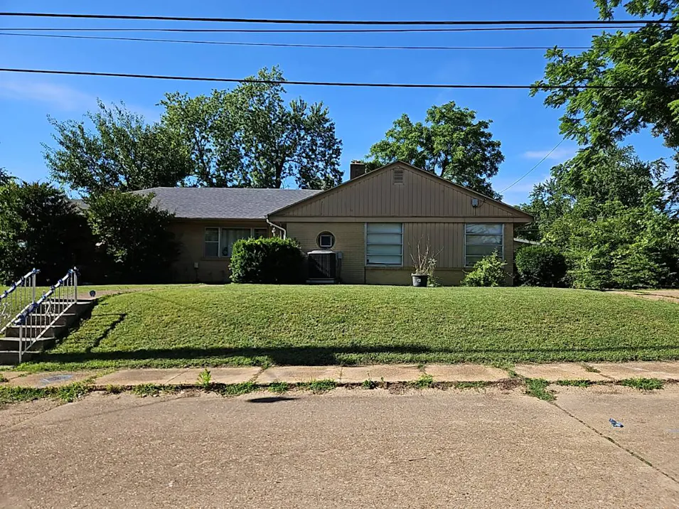 949 Mary Street Poplar Bluff, MO 63901, Butler County
