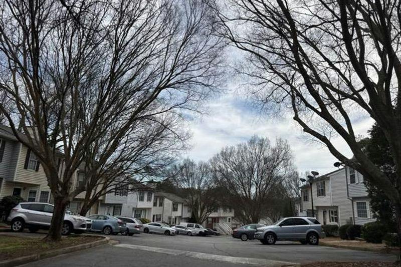 Wedgeview Dr, Tucker, GA 30084