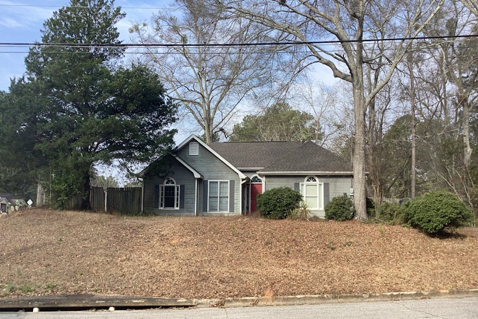 1424 Azalea Dr Auburn, AL 36830, Lee County