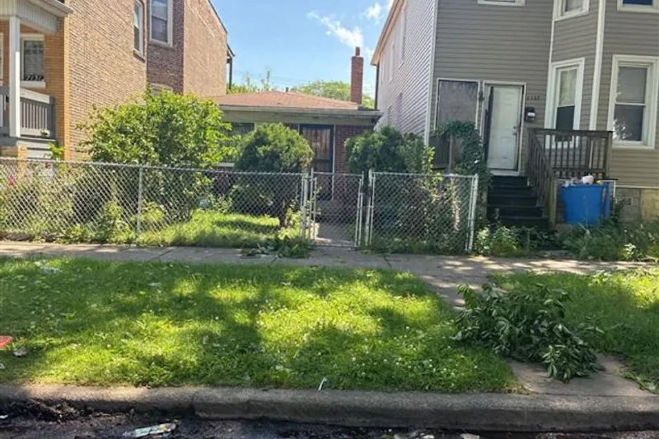 7133 South Peoria Street Chicago, IL 60621, Cook County