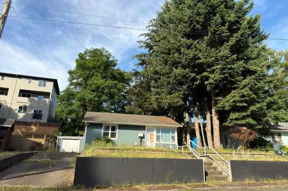 1520 E 16th Place Vancouver, WA 98661, Clark County