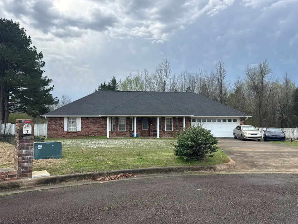 9 Arrowhead Ln. Clarksville, AR 72830, Johnson County