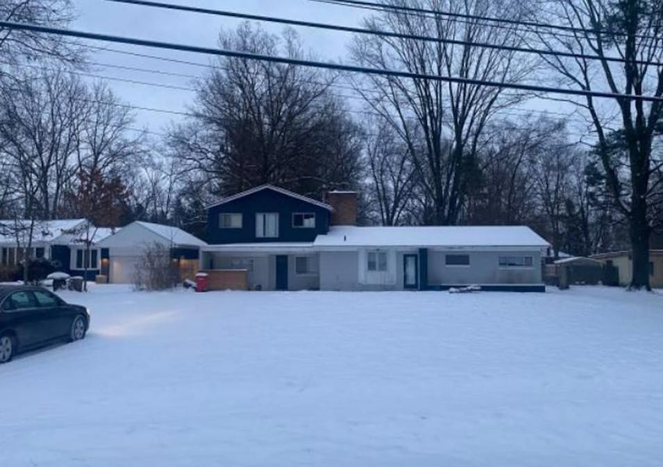 22164 Berg Rd Southfield, MI 48033, Oakland County