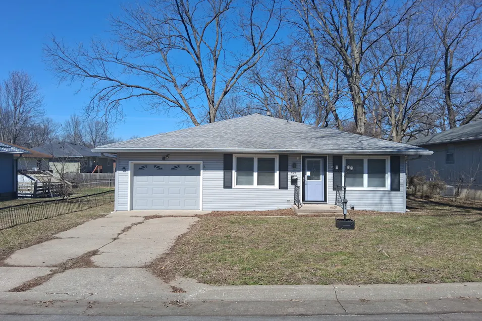 525 W Rea St Marshall, MO 65340, Saline County