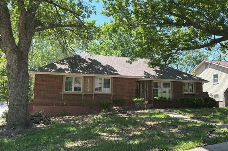 74th St, Raytown, MO 64133