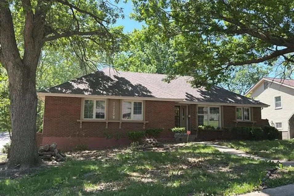 11209 E 74th St, Raytown, MO 64133, Jackson County